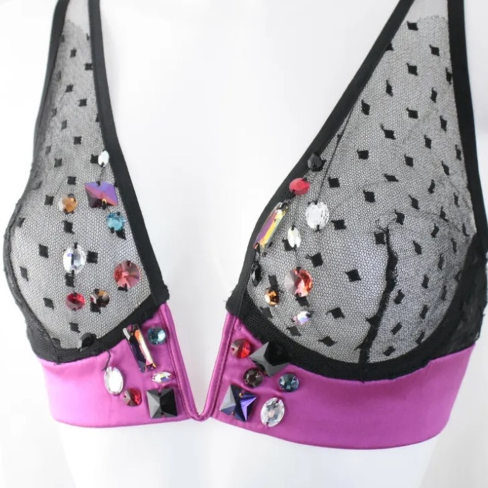 Damaris Chiacchiere Black Silk Square Pattern MeshV-Plunge Jeweled PinkSatin Bra